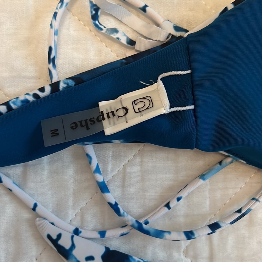 Cupshe blue tie dye swimsuit - Picture 5 of 8